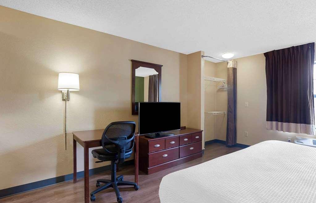 Extended Stay America Select Suites - South Bend - Mishawaka - South Room photo