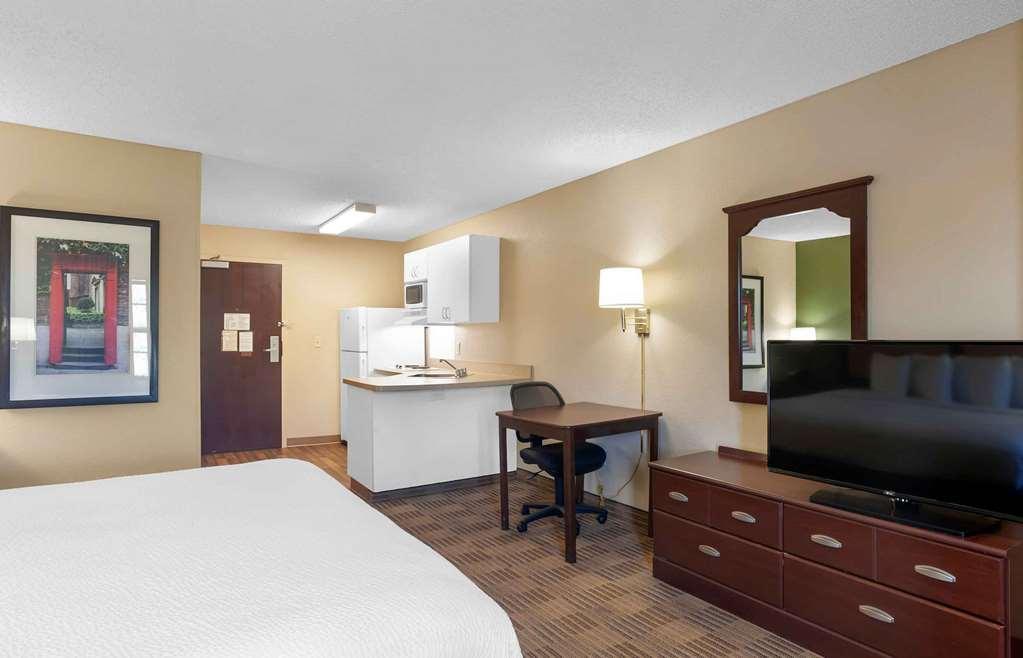 Extended Stay America Select Suites - South Bend - Mishawaka - South Room photo